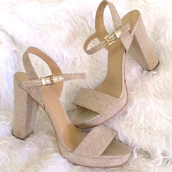 Michael Kors Pale Gold Metallic Shimmer Ankle Strap Block Heeled Sandals Pumps - Picture 16 of 16